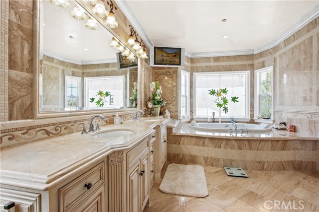 1117 Encanto Drive, Arcadia CA: https://media.crmls.org/medias/192ab873-0991-40f3-ad87-0377cad1b1be.jpg