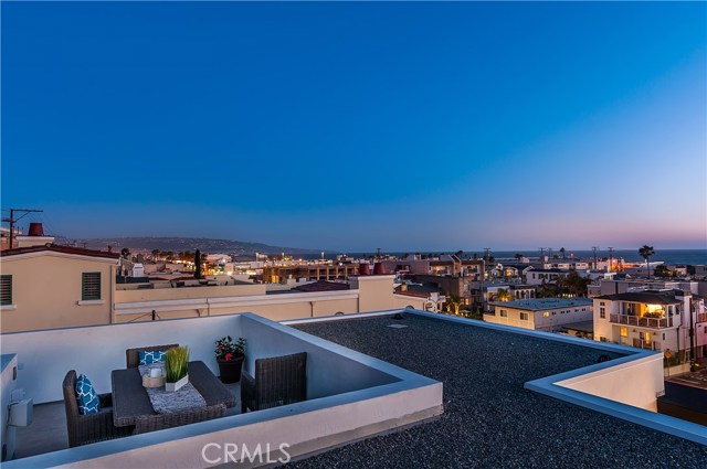 1635 Palm Drive, Hermosa Beach, California 90254, 4 Bedrooms Bedrooms, ,3 BathroomsBathrooms,Residential,Sold,Palm,SB17135203