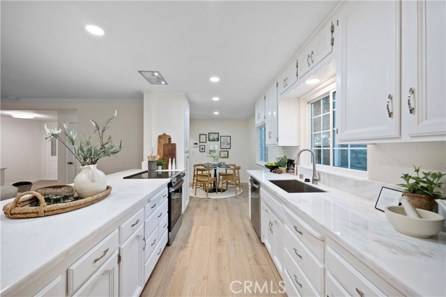6330 N Wilson Avenue, Fresno CA: https://media.crmls.org/medias/192ae010-75e4-484a-861f-009259d2ecae.jpg