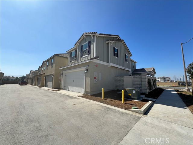 Detail Gallery Image 16 of 17 For 16175 E Preserve Loop, Chino,  CA 91708 - 3 Beds | 2/1 Baths