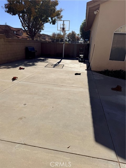 6614 Manzanita Court, Chino CA: https://media.crmls.org/medias/192b5158-213f-4ba9-8cf4-8a410245d236.jpg