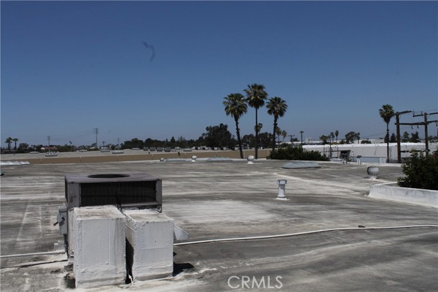 Image 49 of 62 For 18737 Reyes Avenue