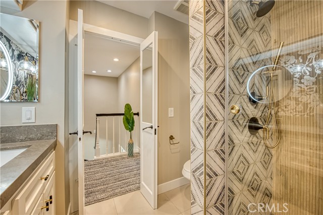 Detail Gallery Image 17 of 35 For 711 Pacific Coast Hwy #421,  Huntington Beach,  CA 92648 - 2 Beds | 1/1 Baths