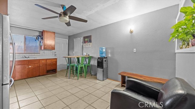 Detail Gallery Image 6 of 41 For 7603 Date Ave, Fontana,  CA 92336 - 3 Beds | 1/1 Baths