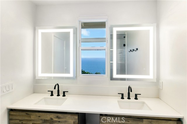 Detail Gallery Image 18 of 45 For 3662 Sweetwater Canyon Dr, Malibu,  CA 90265 - 3 Beds | 2 Baths