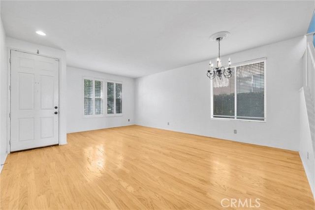 Image 6 of 30 For 323 Lydia  