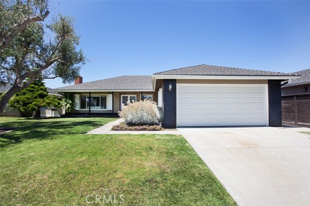 20741 Elizabeth Ln, Huntington Beach, CA 92646