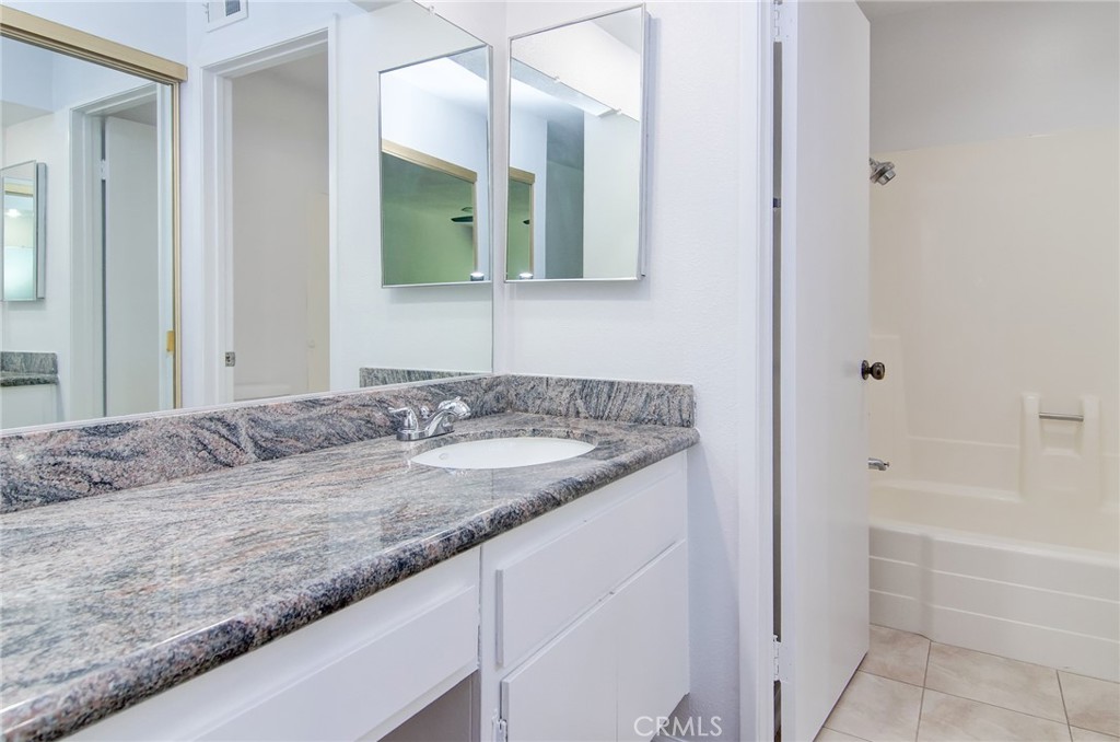 192e0ed0 B6ba 4a73 Bf31 Acce5bbf35d7