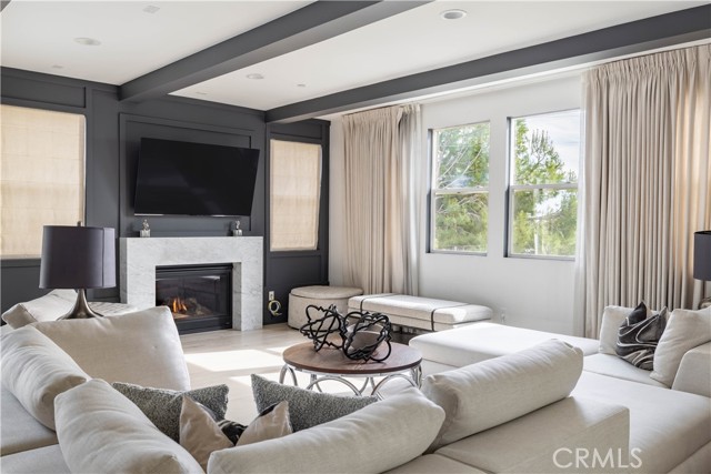 Detail Gallery Image 16 of 68 For 18804 Winnwood, Santa Ana,  CA 92705 - 5 Beds | 5 Baths