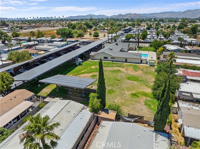 1097 N State Street, Hemet CA: https://media.crmls.org/medias/192e92a8-7a60-4d16-9f3a-4ff804fd6428.jpg