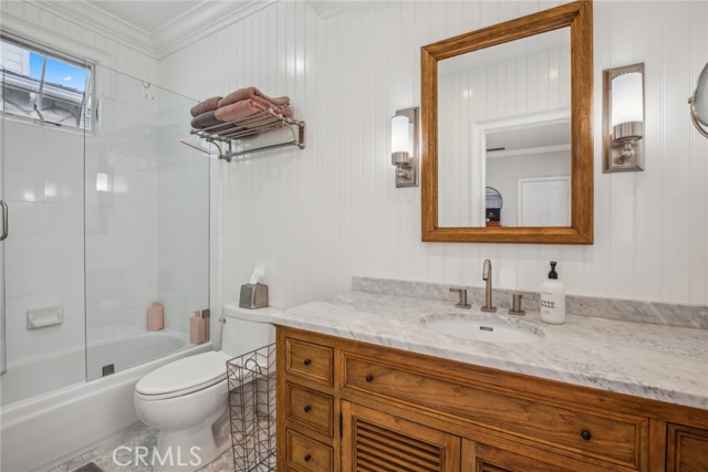 Detail Gallery Image 20 of 36 For 24 Cape Woodbury, Newport Beach,  CA 92660 - 5 Beds | 4/1 Baths