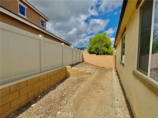 Detail Gallery Image 44 of 49 For 4024 Quartzite Ln, San Bernardino,  CA 92407 - 3 Beds | 2 Baths