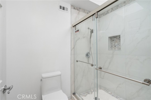 Detail Gallery Image 34 of 34 For 18435 Keswick #10,  Reseda,  CA 91335 - 2 Beds | 2/1 Baths