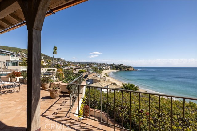 Detail Gallery Image 35 of 39 For 154 Emerald, Laguna Beach,  CA 92651 - 6 Beds | 7/2 Baths