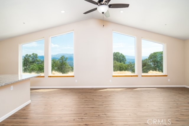 Detail Gallery Image 13 of 74 For 4125 Heavenly Crest, Mariposa,  CA 95338 - 3 Beds | 3 Baths