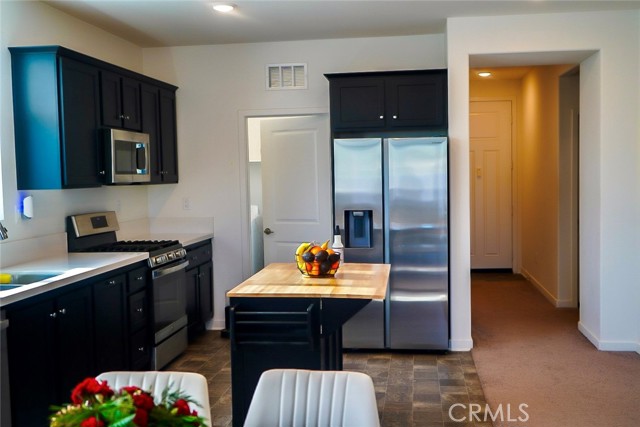 Detail Gallery Image 6 of 23 For 1352 Fiddleleaf, Banning,  CA 92220 - 2 Beds | 2 Baths