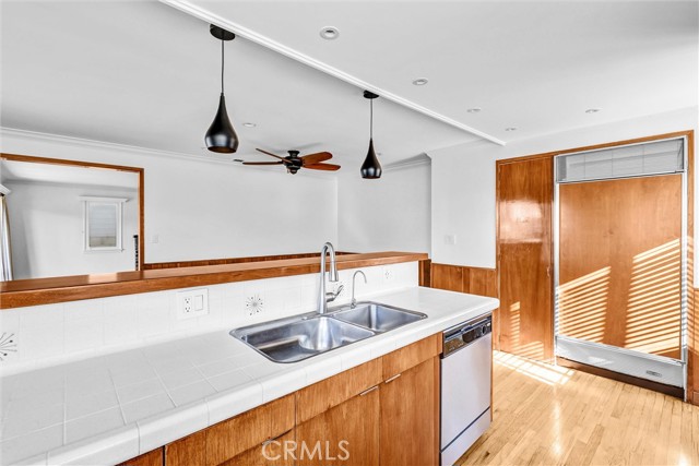 Detail Gallery Image 20 of 64 For 310 Marigold, Corona Del Mar,  CA 92625 - 3 Beds | 2 Baths