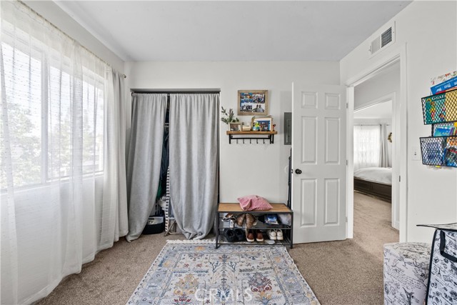 26905 Flo Lane, Canyon Country CA: https://media.crmls.org/medias/1933f79a-dc3f-4937-8bbe-0deea80846eb.jpg
