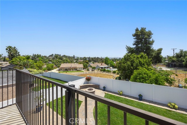 Image 34 of 43 For 17776 Buena Vista Avenue