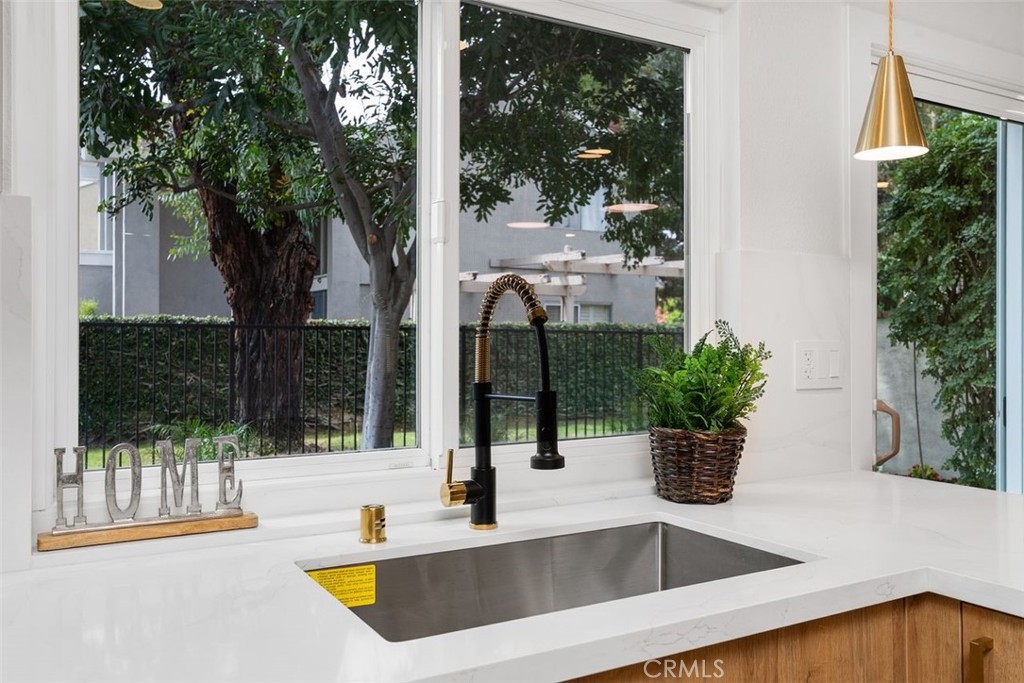 MLS #OC25225891 image #19