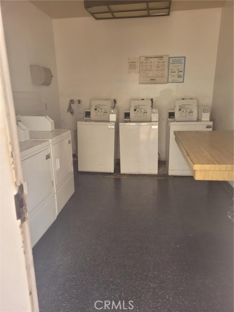 1118 Valencia Street, Los Angeles CA: https://media.crmls.org/medias/19347754-9bcb-4032-9448-a12e19319791.jpg