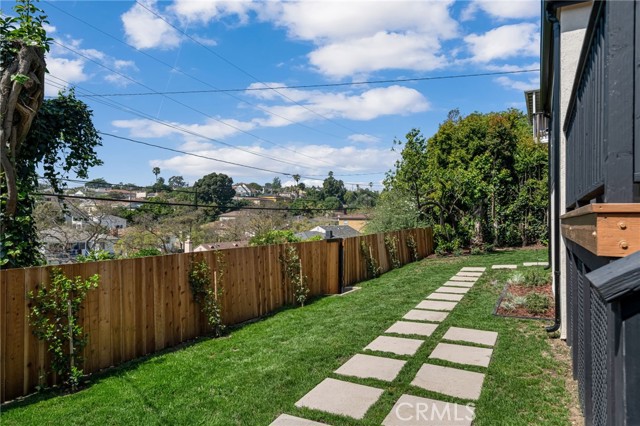 Detail Gallery Image 29 of 31 For 5309 Maymont, Los Angeles,  CA 90043 - 3 Beds | 2 Baths