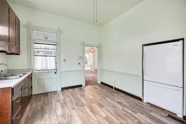 Detail Gallery Image 12 of 38 For 306 W 5th St, Perris,  CA 92570 - 2 Beds | 1 Baths