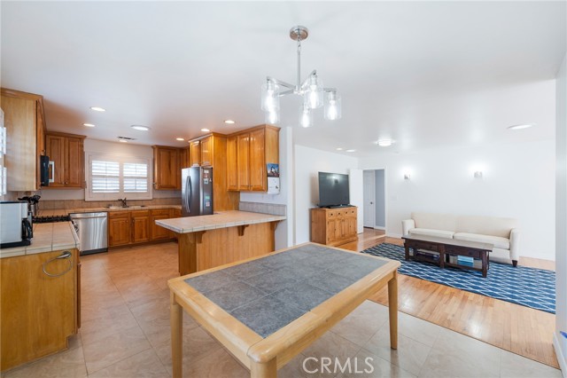 Detail Gallery Image 9 of 38 For 939 Belson St, Torrance,  CA 90502 - 3 Beds | 2 Baths