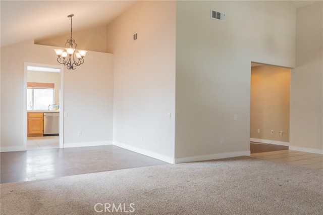 Detail Gallery Image 9 of 48 For 980 Creston Way, Beaumont,  CA 92223 - 4 Beds | 2 Baths