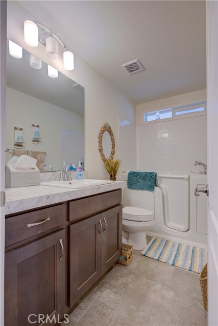 Detail Gallery Image 11 of 22 For 1568 Queen Way, Livingston,  CA 95334 - 3 Beds | 2 Baths