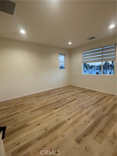 Detail Gallery Image 24 of 34 For 200 N Standard, Santa Ana,  CA 92701 - 4 Beds | 3/1 Baths