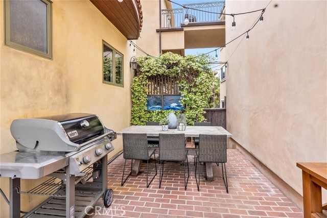 Private rear patio off kitchen
