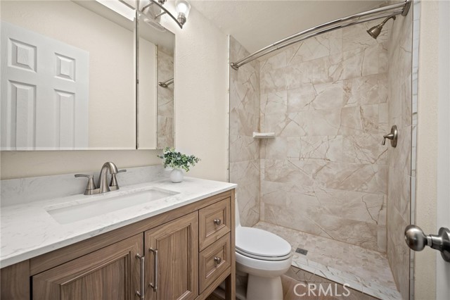 Detail Gallery Image 10 of 16 For 17411 Fairland Ct, Granada Hills,  CA 91344 - 3 Beds | 2 Baths