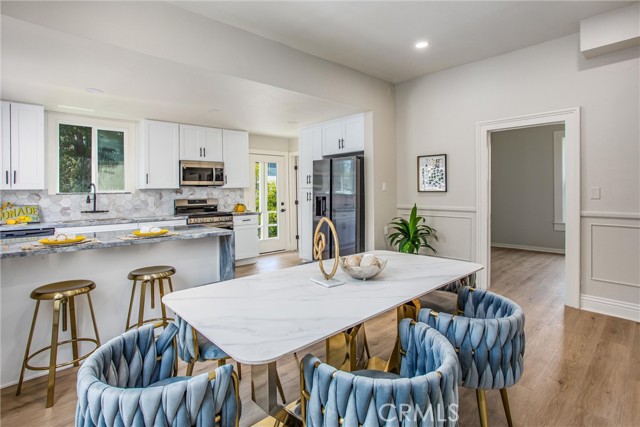 4224 Brockton Avenue, Riverside CA: https://media.crmls.org/medias/19383080-6566-4002-997f-74a0b01d38c1.jpg