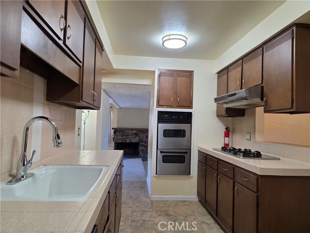 900 S Calico Circle, Anaheim CA: https://media.crmls.org/medias/19383495-3f1c-48e2-abc9-15d1c35649ef.jpg