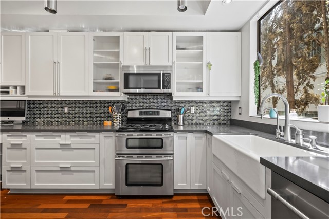 1830 Westholme Avenue, Los Angeles CA: https://media.crmls.org/medias/19385048-24b0-4ac4-9747-cffddaf8ad96.jpg