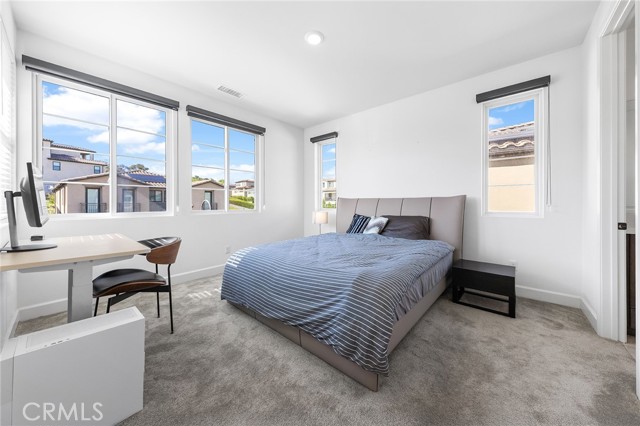 Detail Gallery Image 44 of 75 For 27 Alessio, Lake Forest,  CA 92630 - 5 Beds | 4/2 Baths