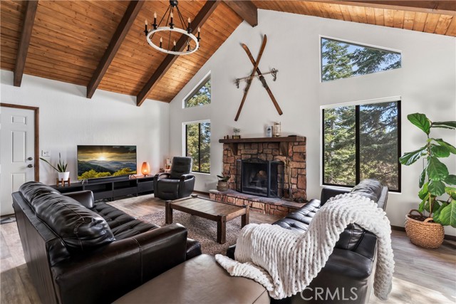 Detail Gallery Image 8 of 46 For 134 St Andrews Dr, Lake Arrowhead,  CA 92352 - 3 Beds | 2/1 Baths