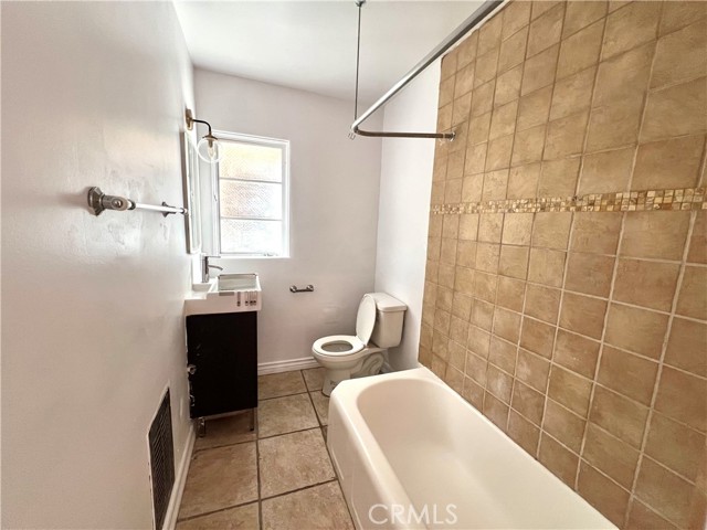 Detail Gallery Image 14 of 17 For 5253 1/2 Denny Ave, North Hollywood,  CA 91601 - 0 Beds | 1 Baths