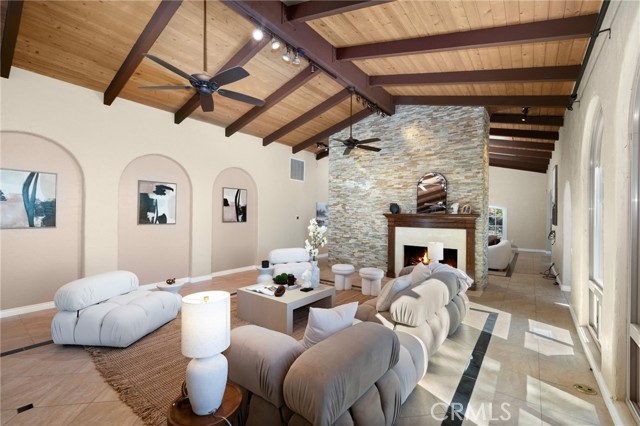 Detail Gallery Image 8 of 62 For 821 Guanajuato, Claremont,  CA 91711 - 5 Beds | 3 Baths