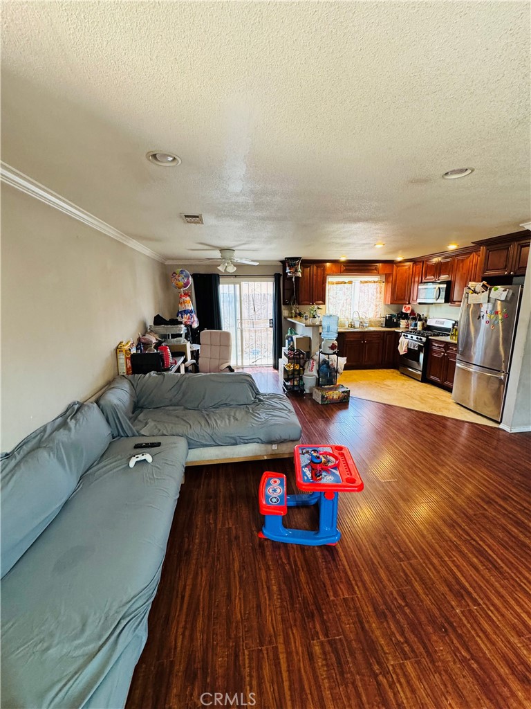 MLS #CV25268136 image #7