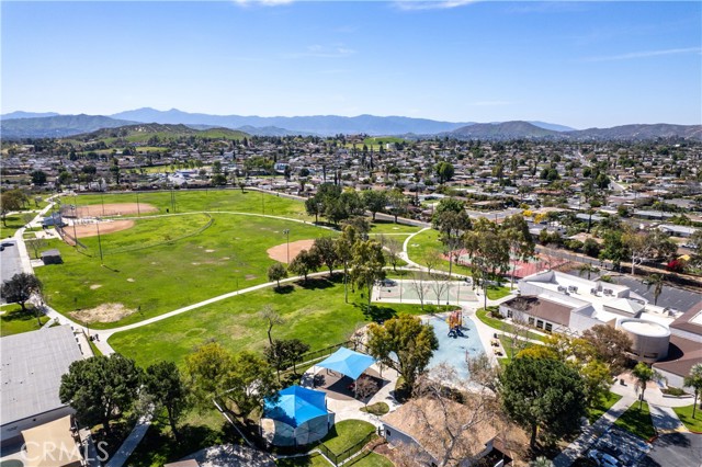 5787 Warren Street, Riverside CA: https://media.crmls.org/medias/193baba2-9973-49d8-b018-520465e094f1.jpg