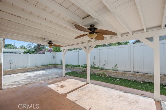 Detail Gallery Image 34 of 41 For 22810 Rio Chico Dr, Valencia,  CA 91354 - 4 Beds | 3 Baths