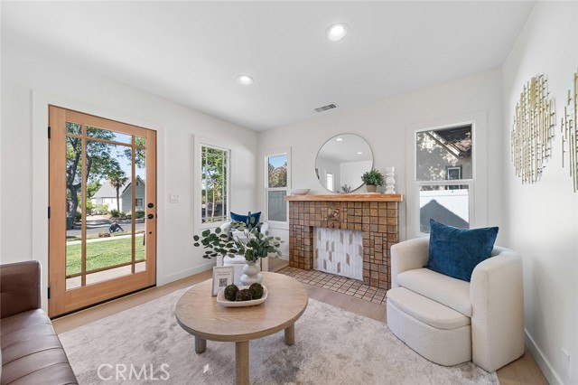 1951 Wagner Street, Pasadena CA: https://media.crmls.org/medias/193bf92d-55c3-458f-a7d1-5795d7bf57e2.jpg