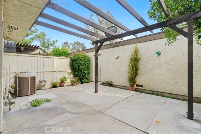 1623 Aspen Village Way, West Covina CA: https://media.crmls.org/medias/193c7c00-ab31-42ad-ba34-276c0e5f5ff3.jpg