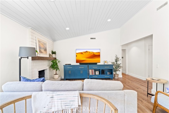 Detail Gallery Image 8 of 58 For 24762 Acropolis Dr, Mission Viejo,  CA 92691 - 4 Beds | 2 Baths