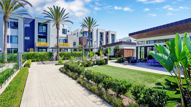 Detail Gallery Image 35 of 38 For 16372 Moonstone Cir, Tustin,  CA 92782 - 3 Beds | 3/1 Baths