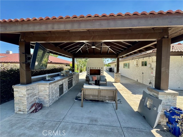 675 W Clark Street, Upland CA: https://media.crmls.org/medias/193cfb75-a7a9-4ee9-9b2a-991efbd6f5d4.jpg