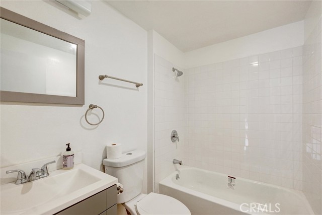 Detail Gallery Image 15 of 39 For 7033 Stewart and Gray Rd #24,  Downey,  CA 90241 - 2 Beds | 2 Baths