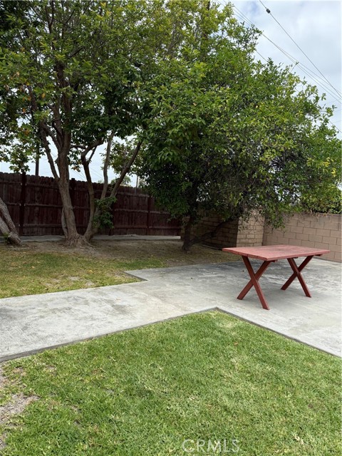 11903 Groveside Avenue, Whittier CA: https://media.crmls.org/medias/193d7ad2-a862-43dc-8f89-7d1f376839f0.jpg